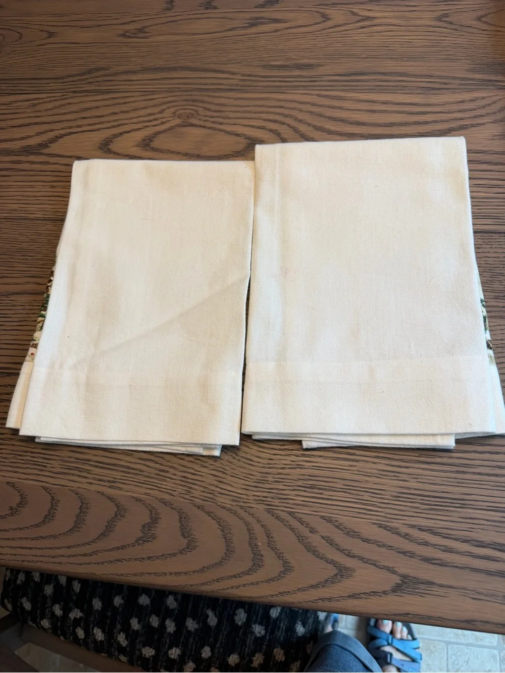 Cream Winter Wildlife Kitchen Towels - Set of 2